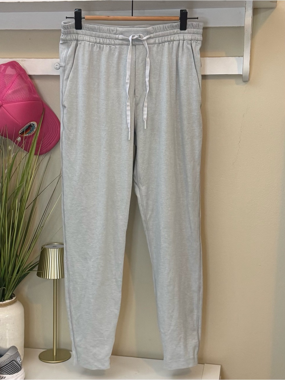 Lululemon Gray Soft Jersey Sweatpants Straight Tapered Jogger Pants Medium EUC